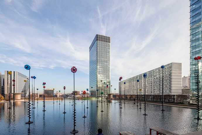 Tour-initiale-a-la-defense